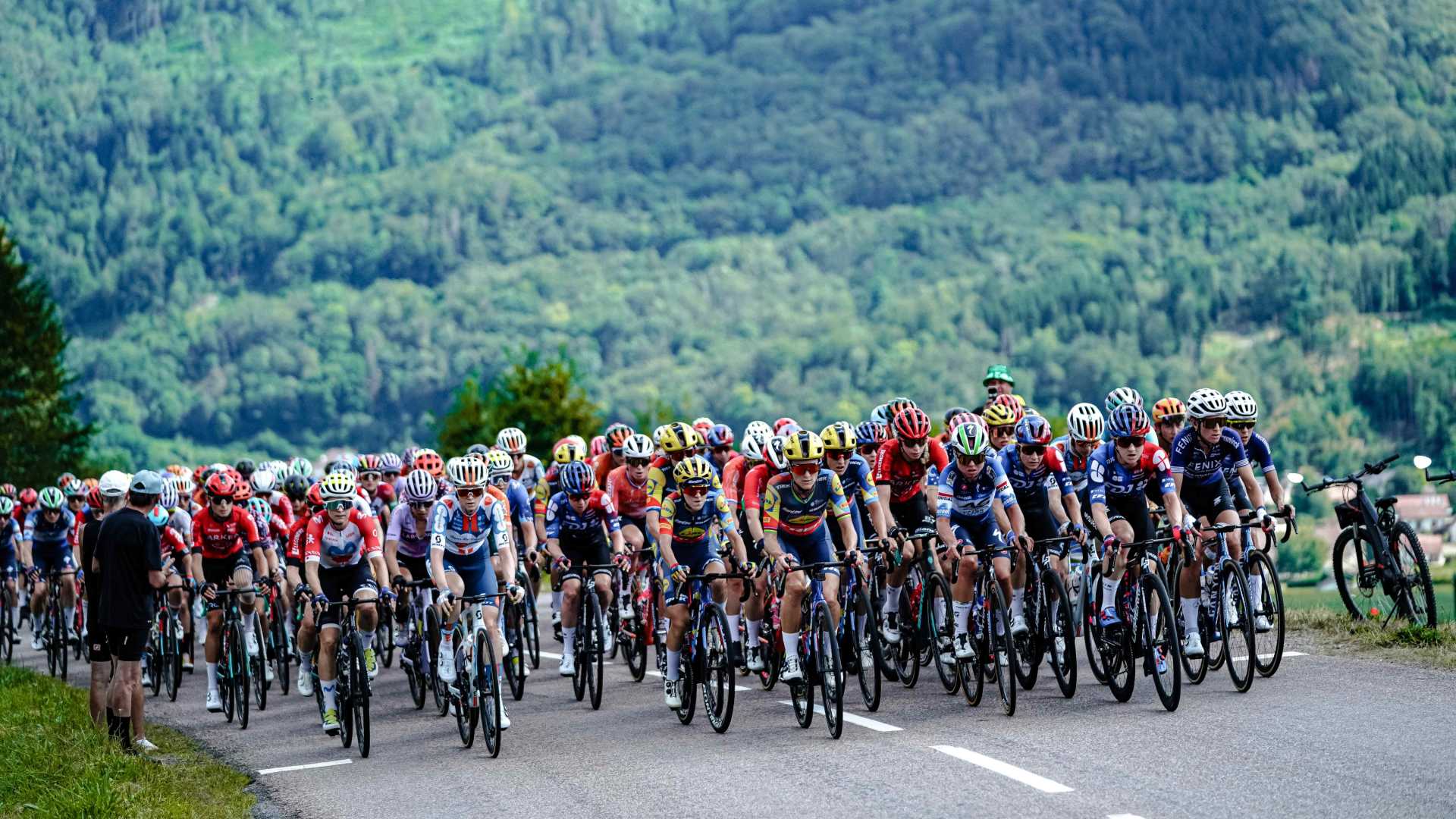 Tour de France Femmes Cyclists in 2024