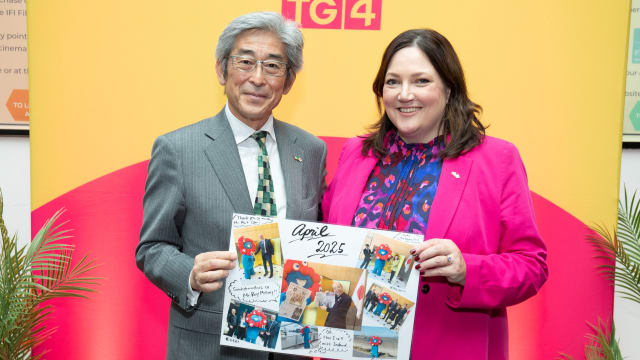 Ambasadóir ainmnigh na Seapáine Manabu MIYAGAWA le Deirdre Ni Choistin-Ard-Stiurthoir TG4